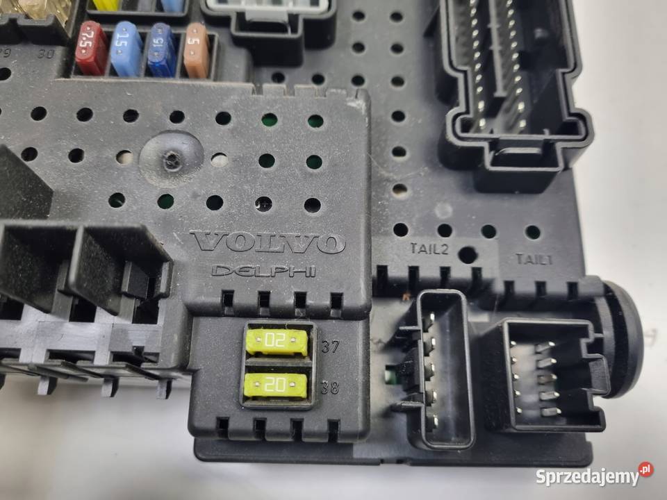 Volvo S60 I XC70 I V70 II 24 D5 SKRZYNKA Rudka