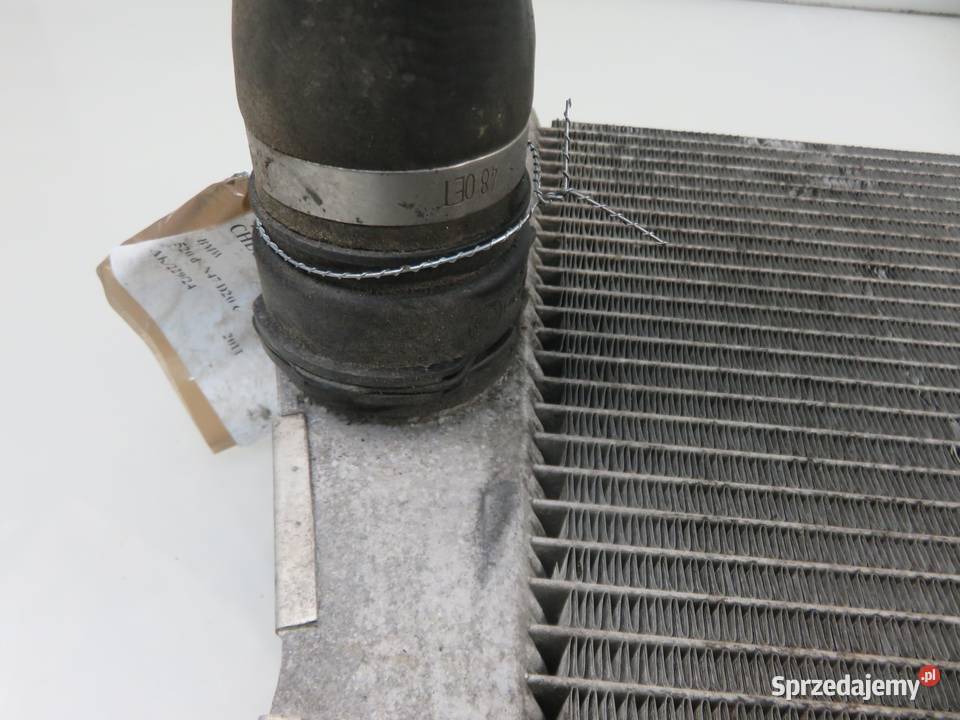 CHŁODNICA WODY BMW 5 F10 520 d 8509177 osobowe