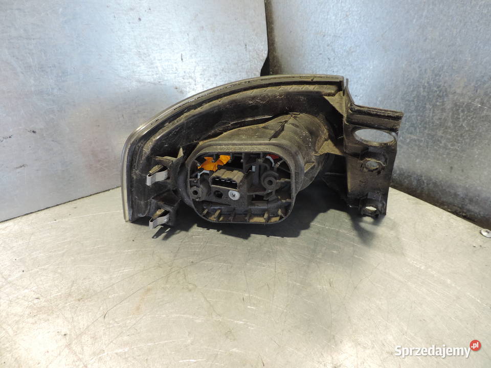 LAMPA PRAWA TYLNA SEAT IBIZA III 6L1 małopolskie Nowy Sącz sprzedam