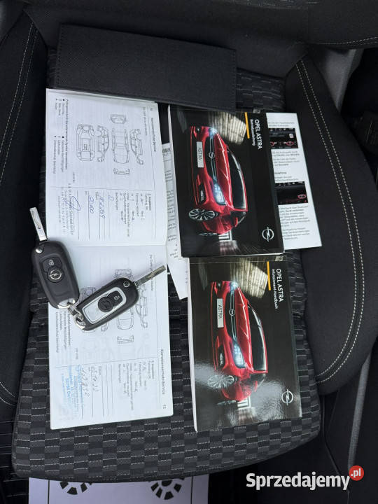 Opel Astra gwarancji w BIxenonyledyalunowy Dąbrowa sprzedam