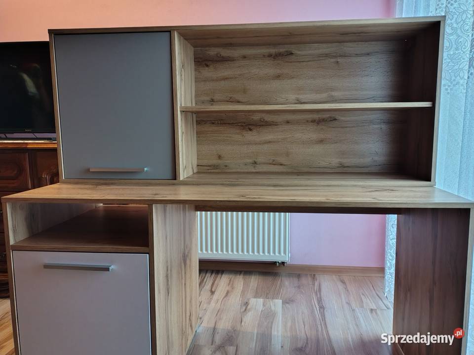 Biuro z półką wiszącą pomorskie