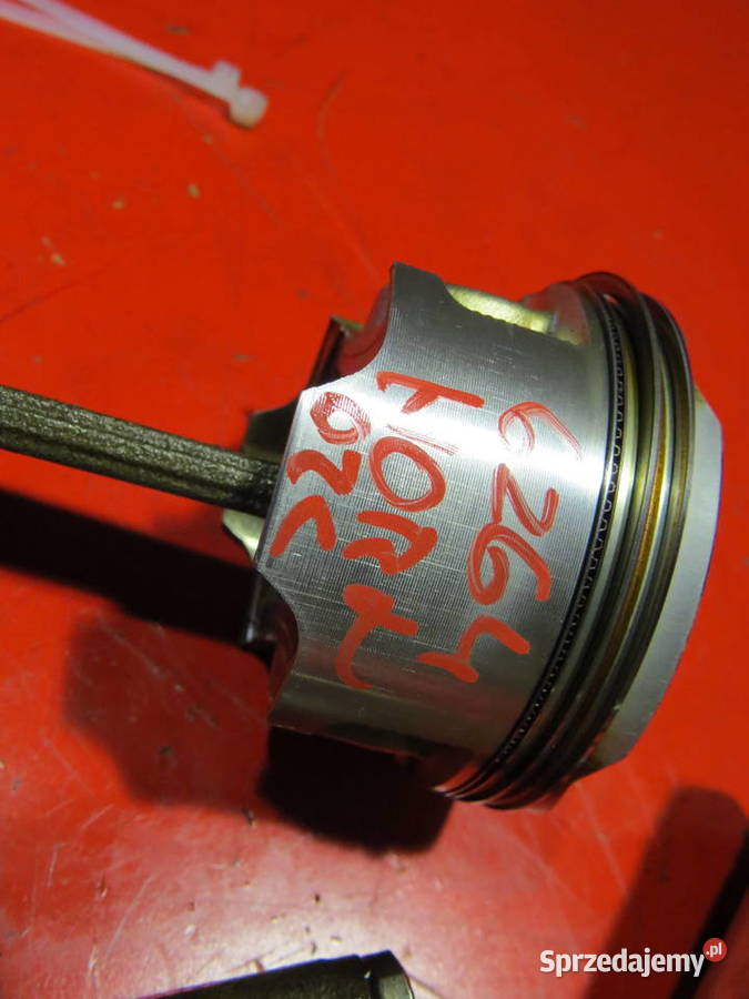 HONDA HORNET 600 PC36 03 tłoki tłok korbowody Warszawa