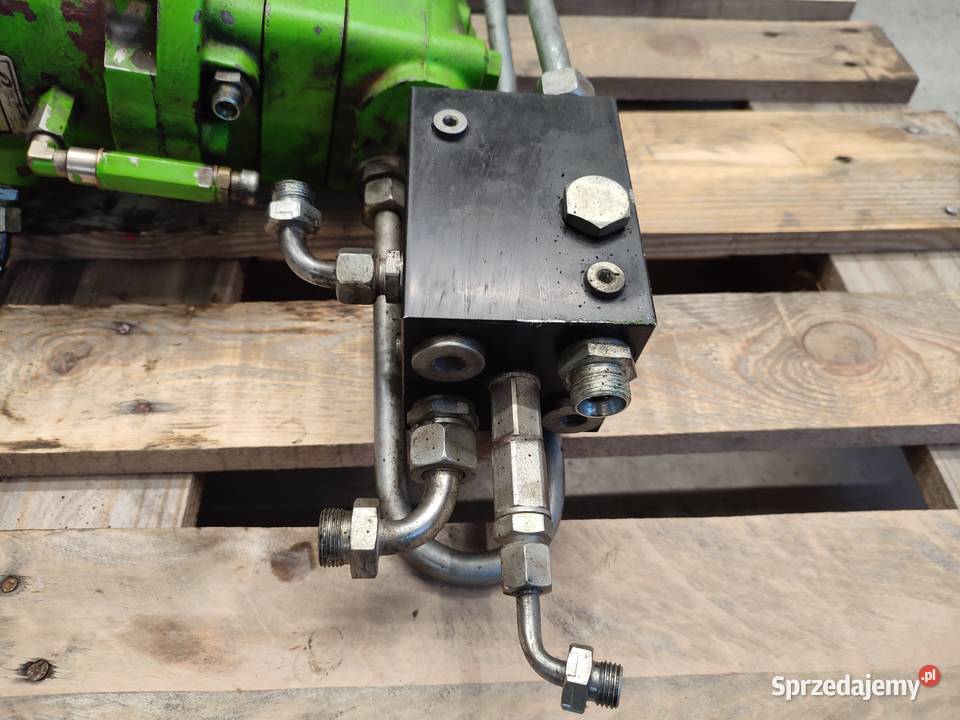 Silnik Reduktor obrotu MERLO 3816 ROTO 533959 Wilkowo