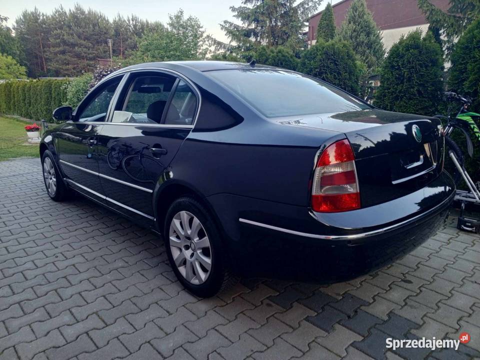 Skoda Superb 20 TDi Sedan Limuzyna lakier metallic Szczebrzeszyn