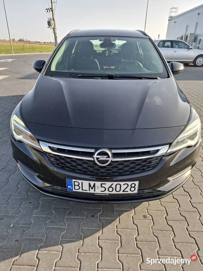 Opel Astra K 16 2017 r Astra Piątnica Poduchowna sprzedam
