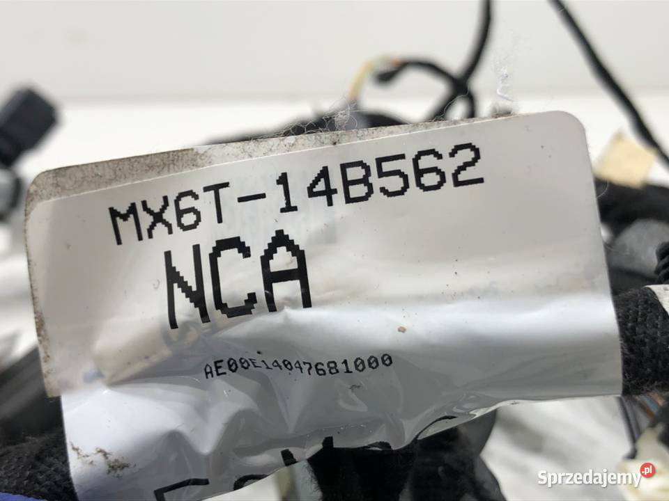 WIĄZKA KLAPY FORD ESCAPE IV MX6T14B562 20 250 sprzedam