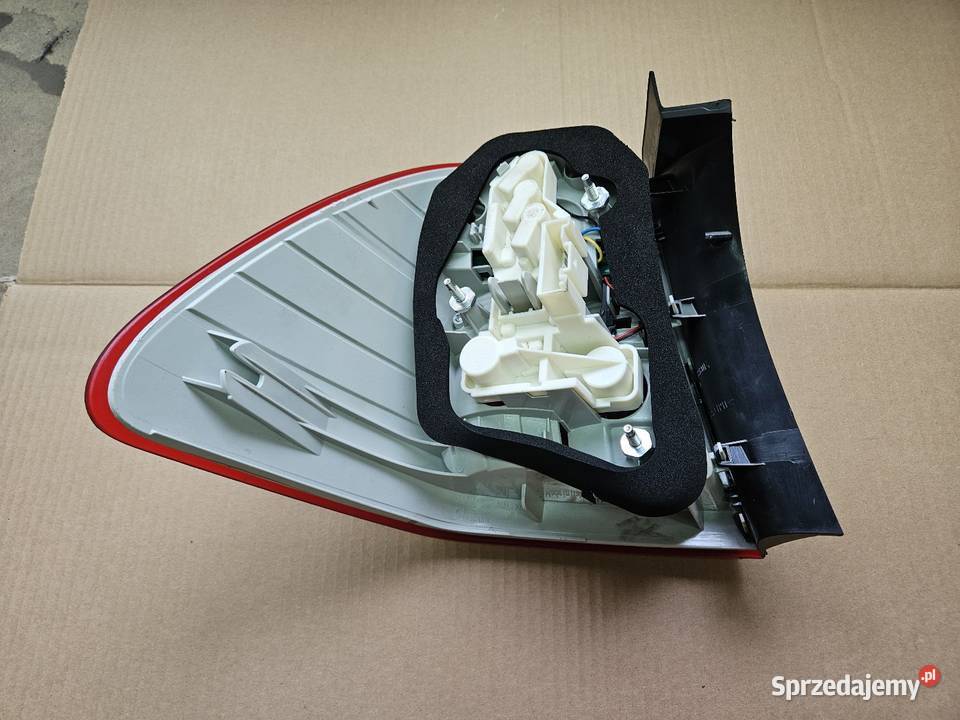BMW 3 E91 LCI LIFT LAMPA PRAWA TYLNA PRAWY TYŁ prawe