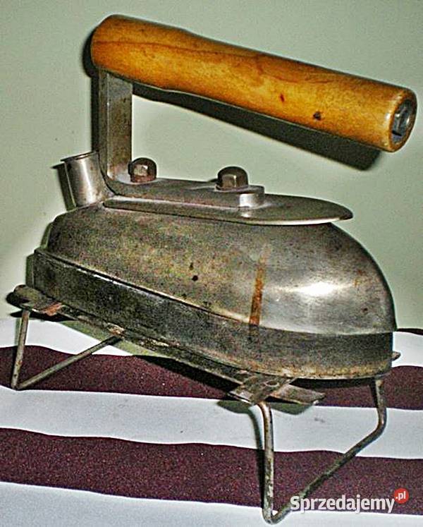 Żelazko na prąd z podstawką i kablem sprzedam