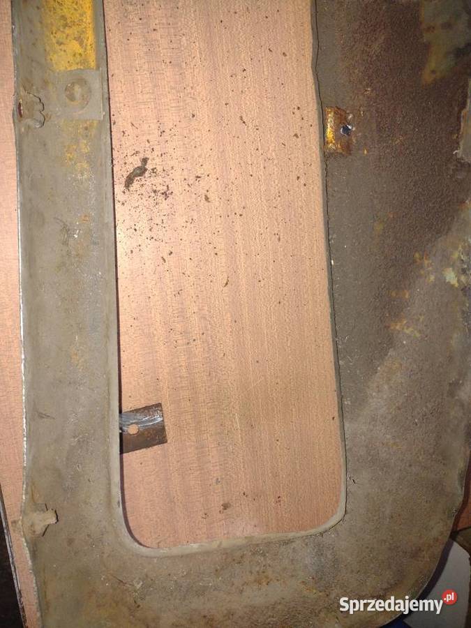 Warszawa 223224usta przednie z siatka wlotowa Części montażowe Części montażowe Miedźno sprzedam