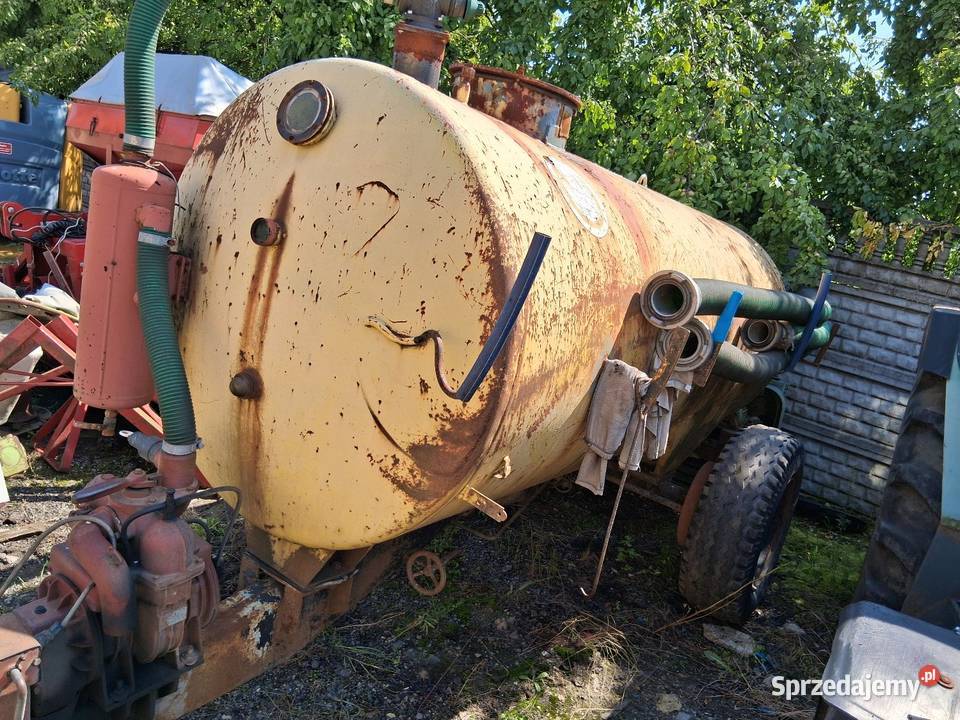 Beczkowóz wóz asenizacyjny 4 Kwaśniów Górny sprzedam