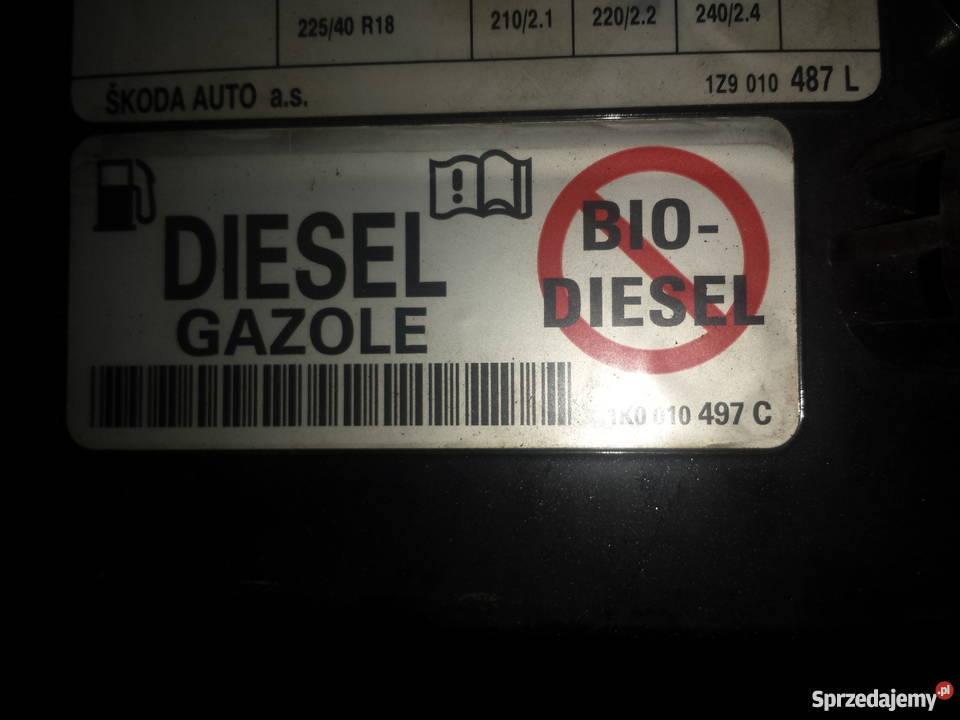 SKODA OCTAVIA II KLAPKA WLEWU 1K0010497C Lakier śląskie Pawłowice