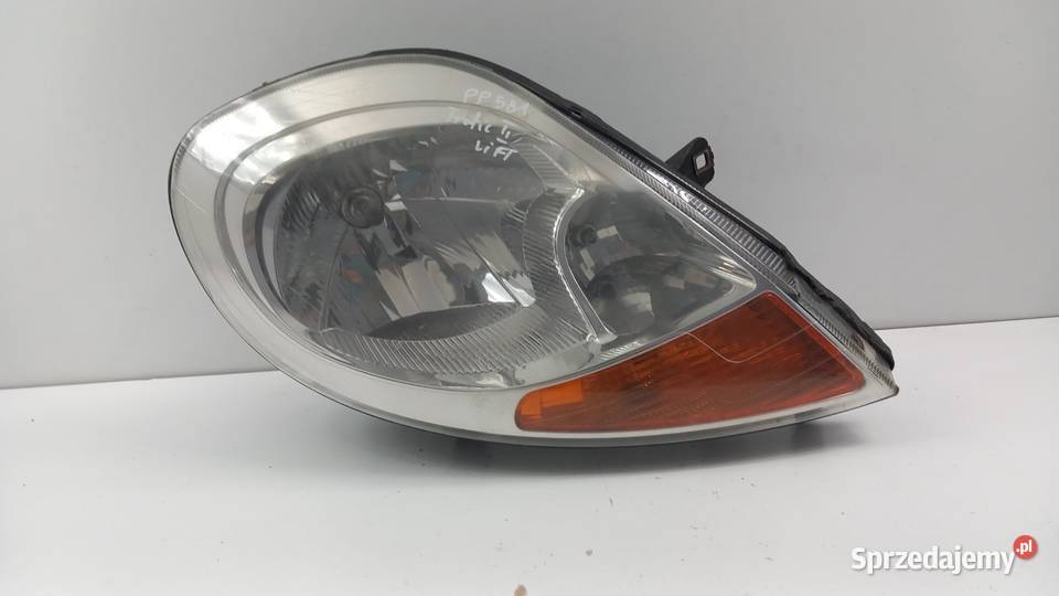 TRAFIC II VIVARO A LIFT LAMPA PRZÓD PRAWA Lampy przednie Zbierkowo