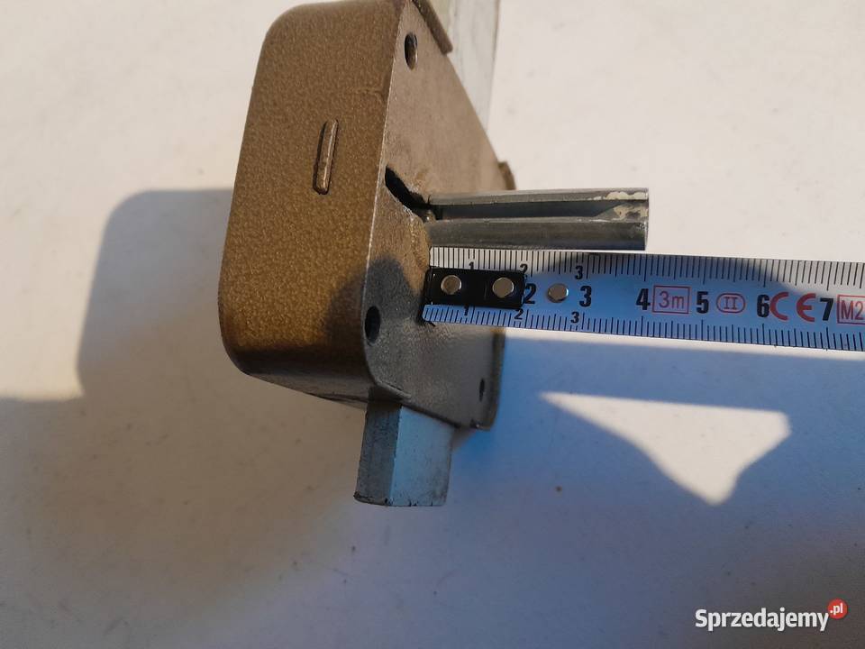 Zamek nawierzchniowy do garażu używany Dąbrowa Górnicza