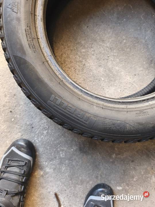 Pirelli Winter Cinturato 18560R15 88 T