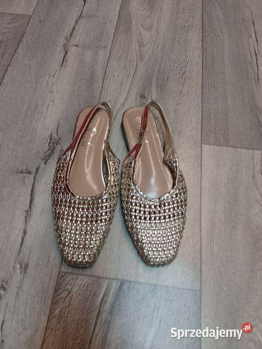 41 Złote ażurowe baleriny wieczorowe z odkrytą Kraków