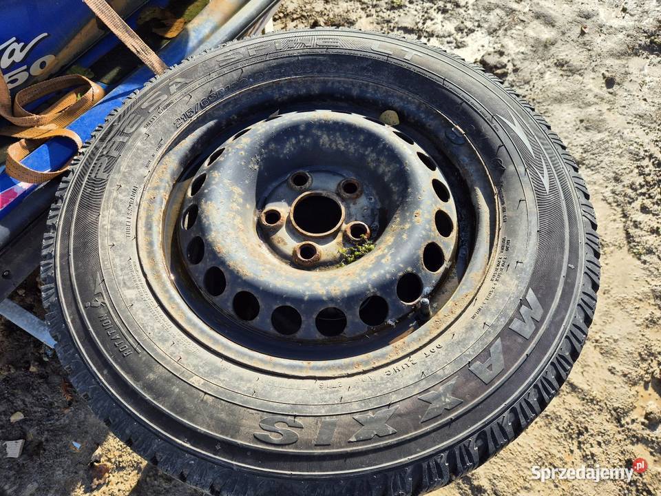 Koła zimowe Volkswagen T5 Maxxis 21565R16C sprzedam