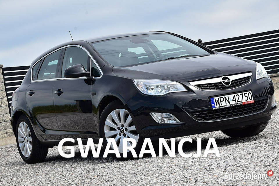 Opel Astra 14T 120 Cosmo Półskóra Navi Gwarancja lakier metallic Nowe Kucice