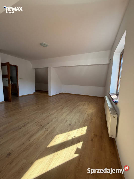 Dom w centrum Ujsoł 254m2