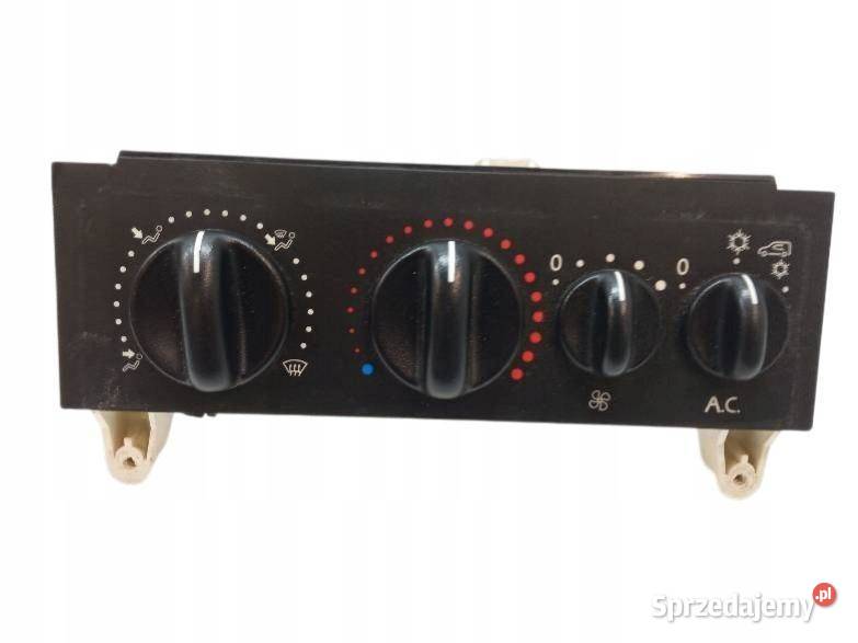 PANEL NAWIEWU 900047952 Renault Kangoo I