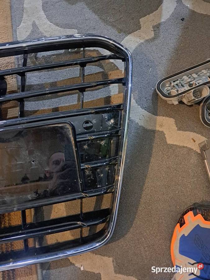 Grill audi a5 lift 8t0853651g H