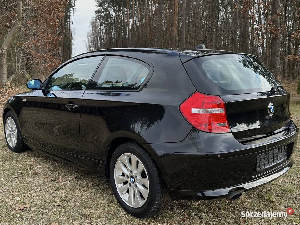 BMW 1 16 benzyna zimowe koła 96 Przebieg wspomaganie kierownicy Seria 1 Zamość