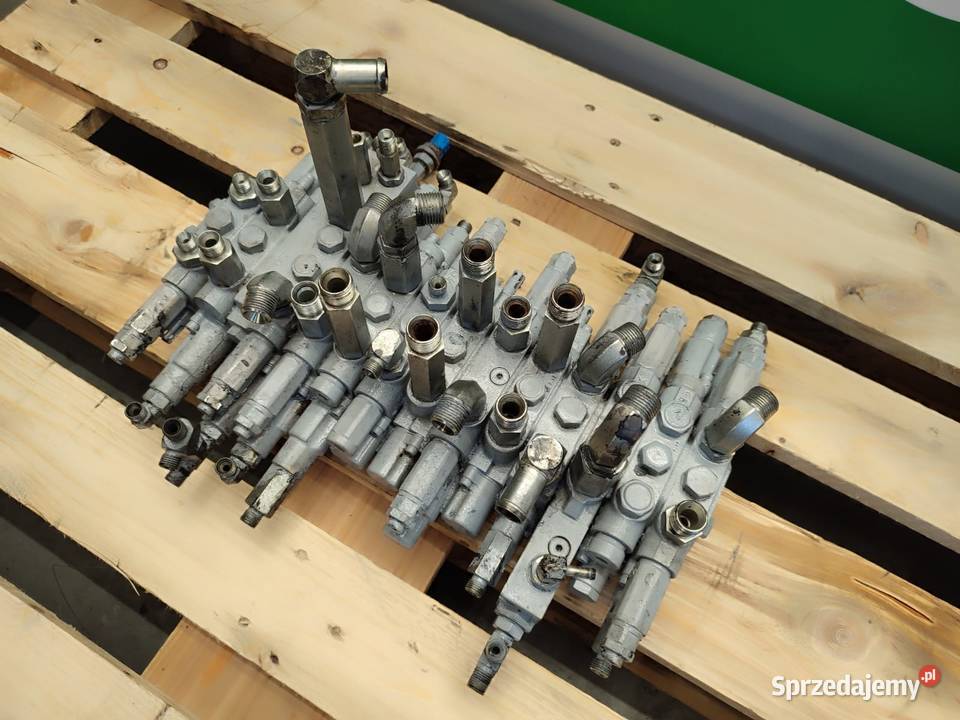 Rozdzielacz hydrauliczny 172B3574120 Yanmar VIO Wilkowo