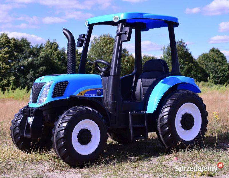 OLBRZYMI TRAKTOR HOLLAND T7 NA AKUMULATOR A011 kujawsko-pomorskie Toruń sprzedam