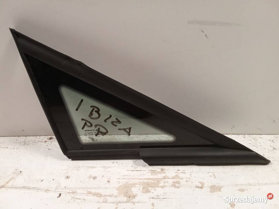 Szyba Trójkątna Prawa Przednia Seat Ibiza 08 osobowe Bralin