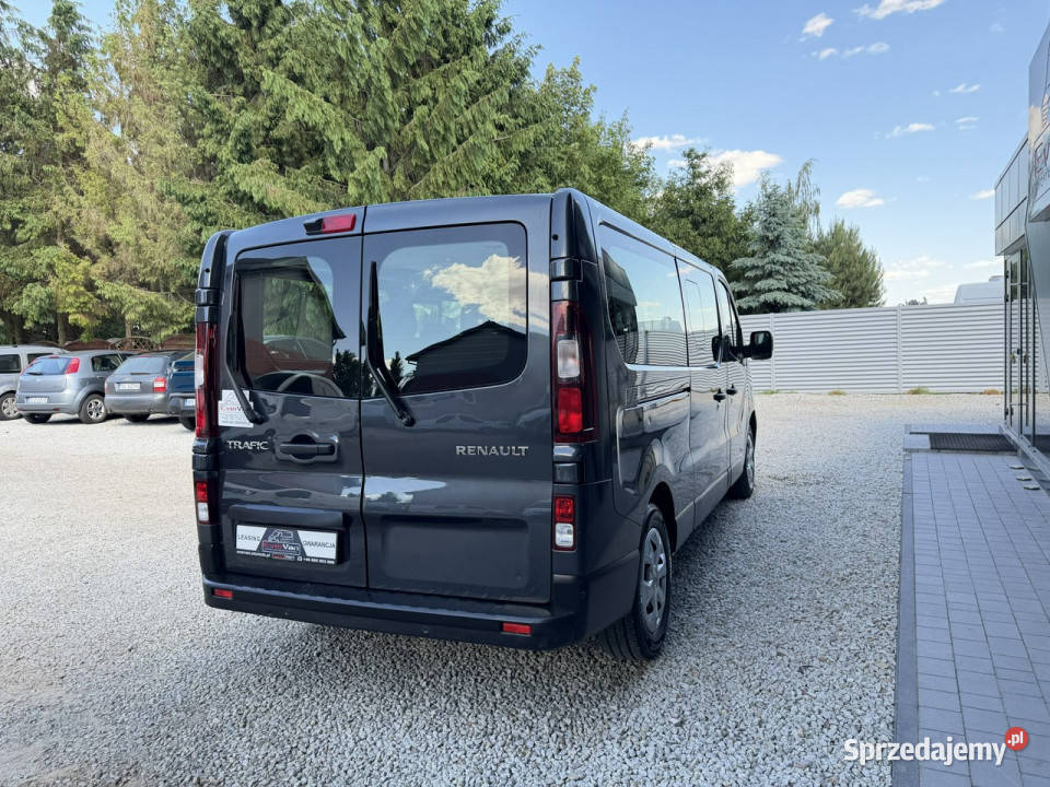Renault Trafic long L2H1 brygadówka 9osobowy 20 światła przeciwmgłowe Samochody dostawcze sprzedam