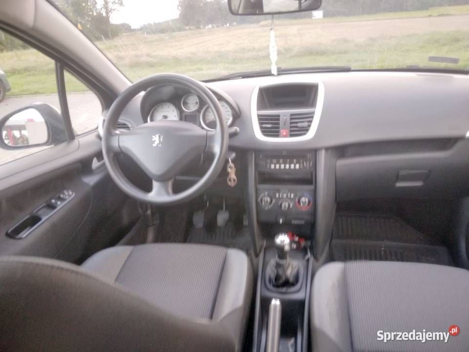 Peugeot 207 14 8V