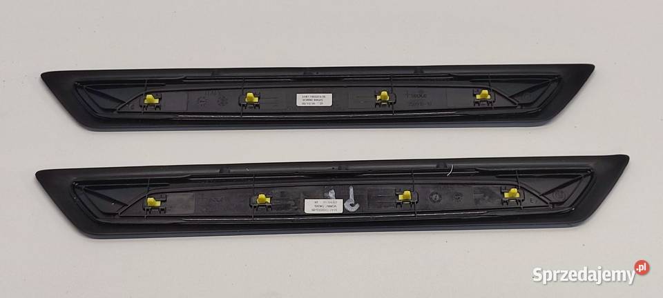 BMW F20 LISTWY PROGOWE KOMPLET 7263315 sprzedam