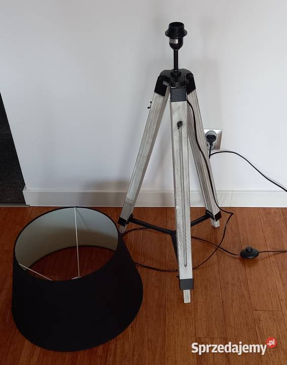 Lampa podłogowa trójnóg Ventaqe Wrocław sprzedam