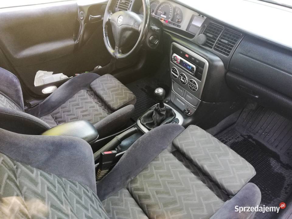 Opel Vectra B srebrny