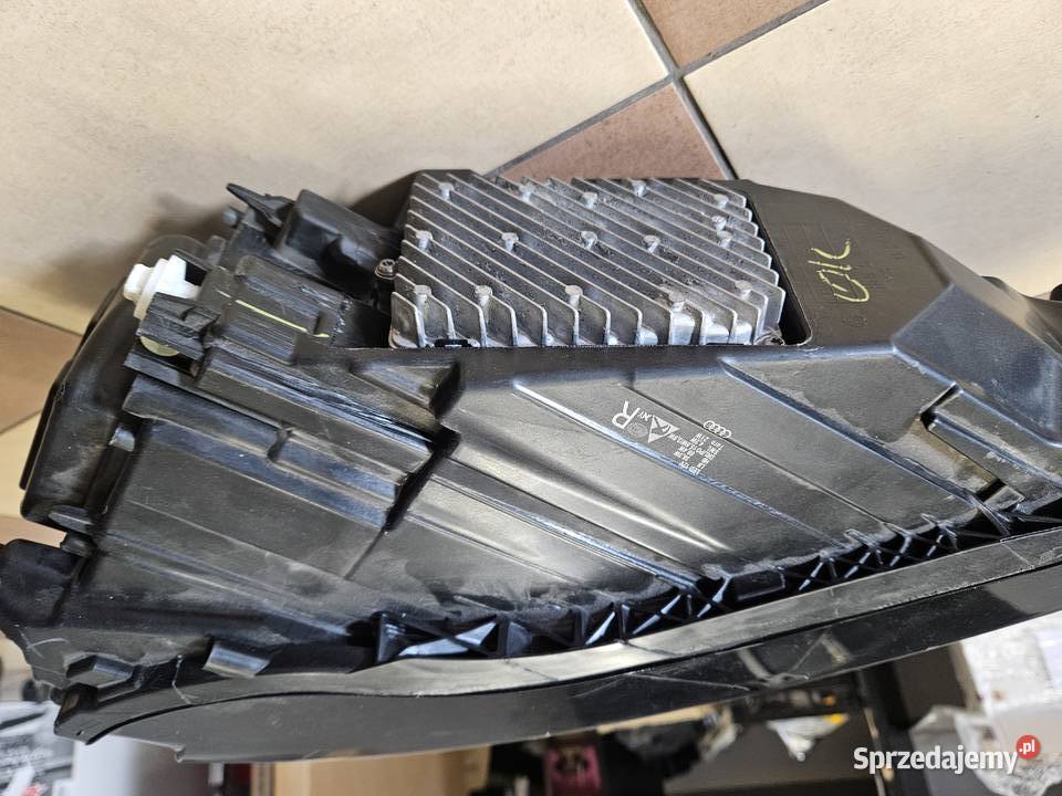 Lampa przód prawa Audi Q5 SQ5 FULL LED MATRIX Niedrzwica Duża