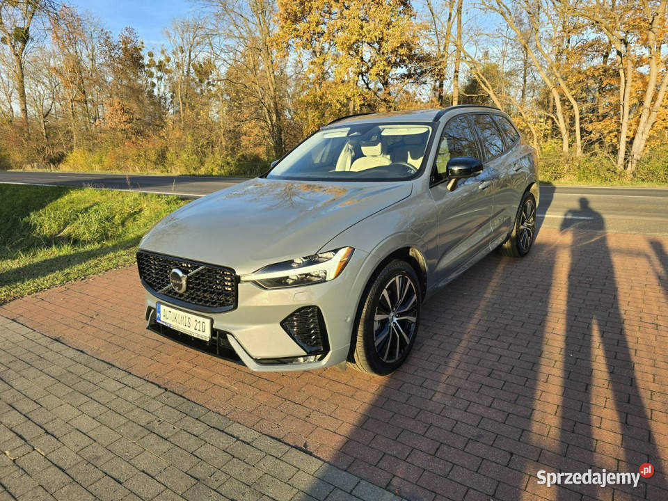 Volvo XC 60 Volvo XC 60 20 Hybryda 250 z niskim napęd 4x4 Cielcza