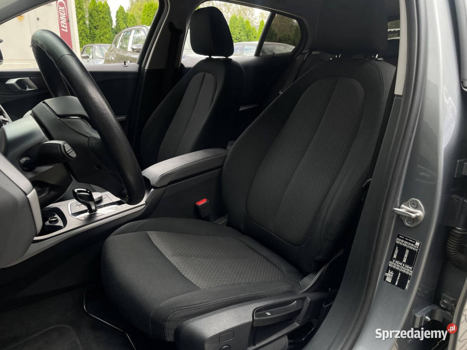BMW 118 Salon Virtual kokpit CarPlay Podgrzewane automatyczna Seria 1 Łódź sprzedam