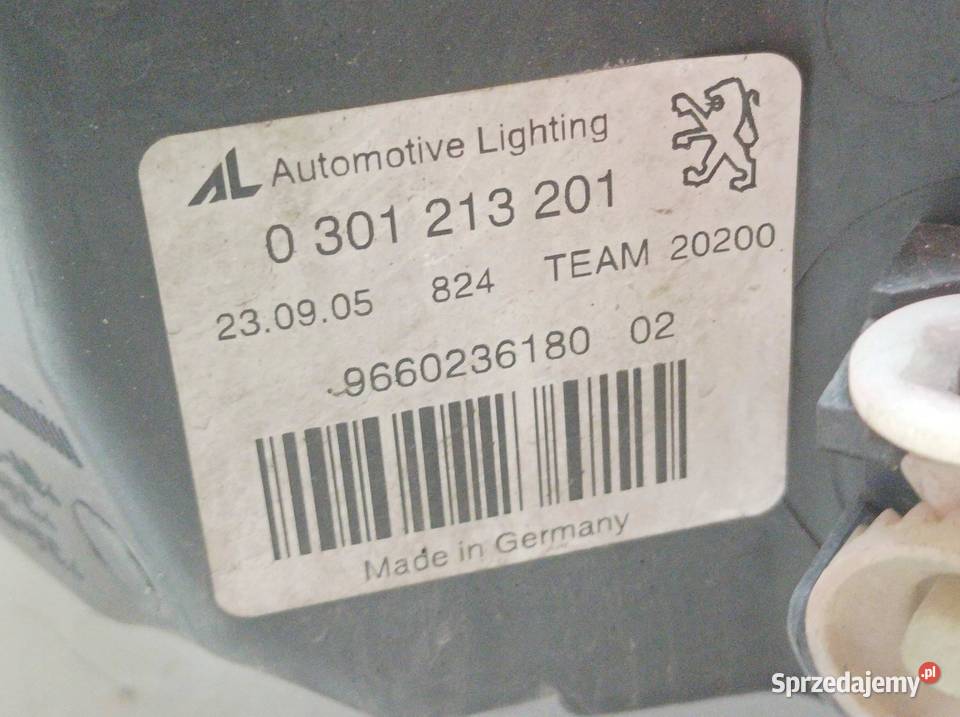 LAMPA PRZÓD 9660236180 0301213201 Peugeot 407 I świętokrzyskie