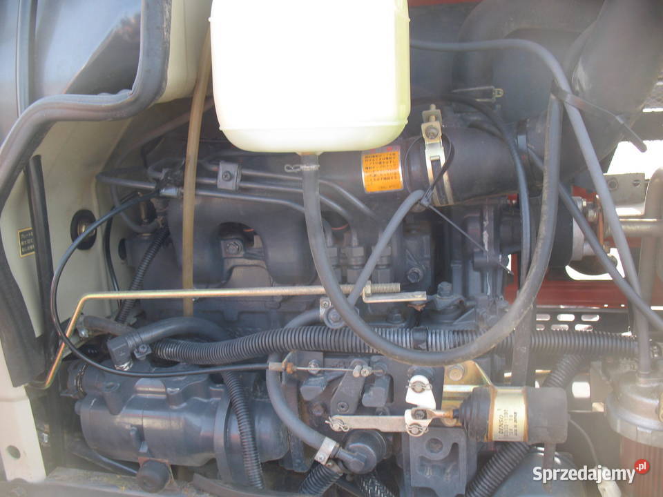 Kubota 4x4 idaelny stan sadownik do tunelu Mroków