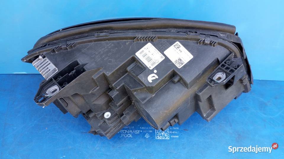 LAMPA LEWY PRZÓD REFLEKTOR EU XENON MERCEDES GLA wielkopolskie sprzedam