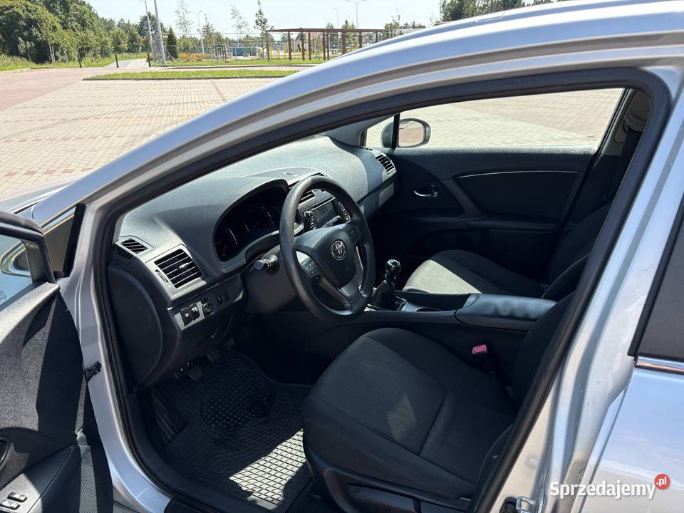 Toyota Avensis 20d4D 126 2009 zarejestrowana Jelcz-Laskowice sprzedam