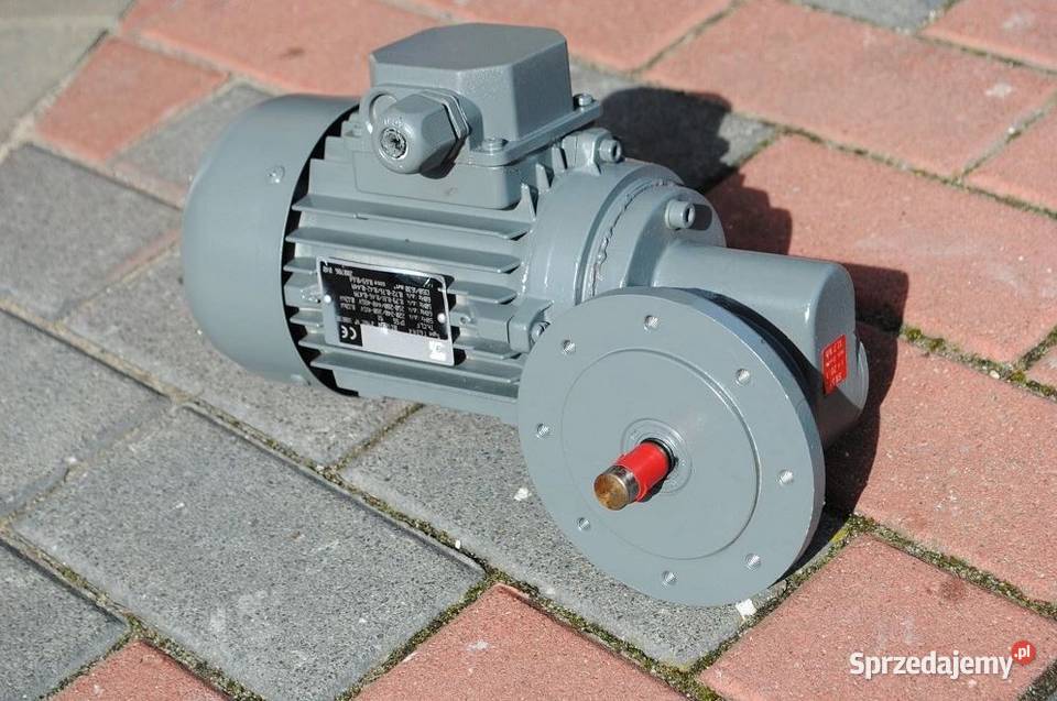 Motoreduktor kątowy 012kw 68obrmin Fvat