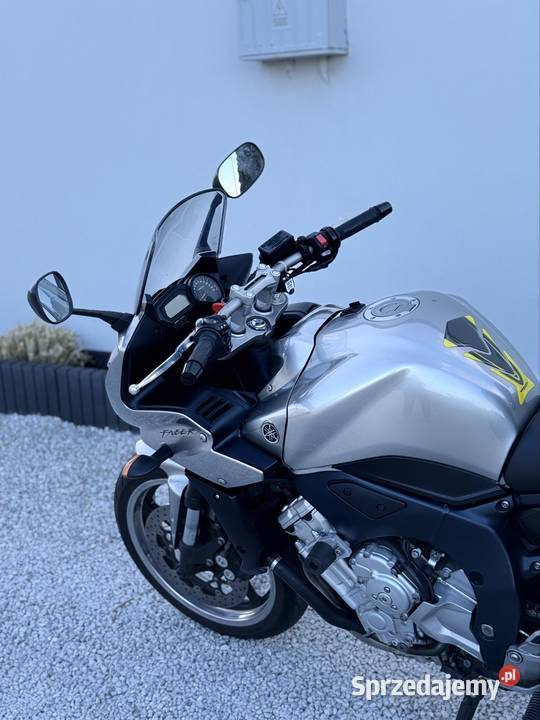 Yamaha FZ1 Doinwestowana Ładny stan Yamaha kujawsko-pomorskie Lubanie