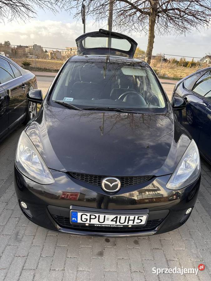 Mazda 2 małe ekonomiczne autko Benz 13 nieuszkodzony Pogórze