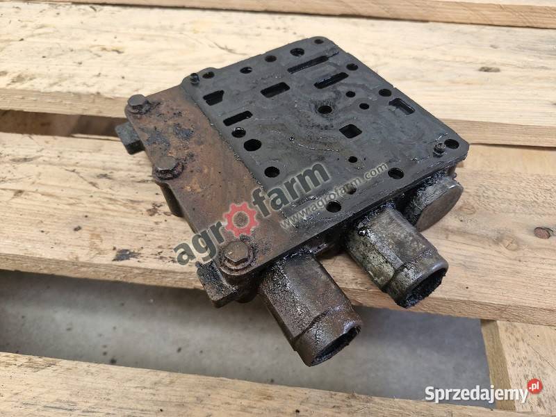 Obudowa John Deere 6120 6820 7720 7820 Byków