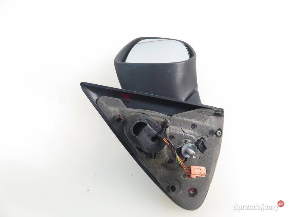 LUSTERKO PRAWE PEUGEOT 301 KCMC