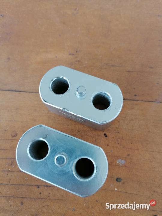 Sw motech dystanse pod rissry triumph Tiger 1200 Elementy nadwozia Deszczno