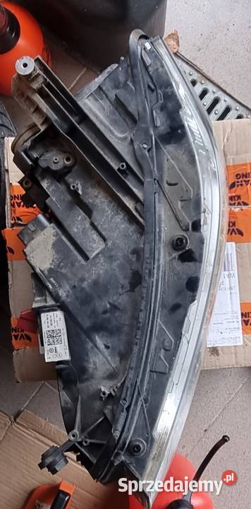 Passat B8 lampa przednia lewa Głosków sprzedam