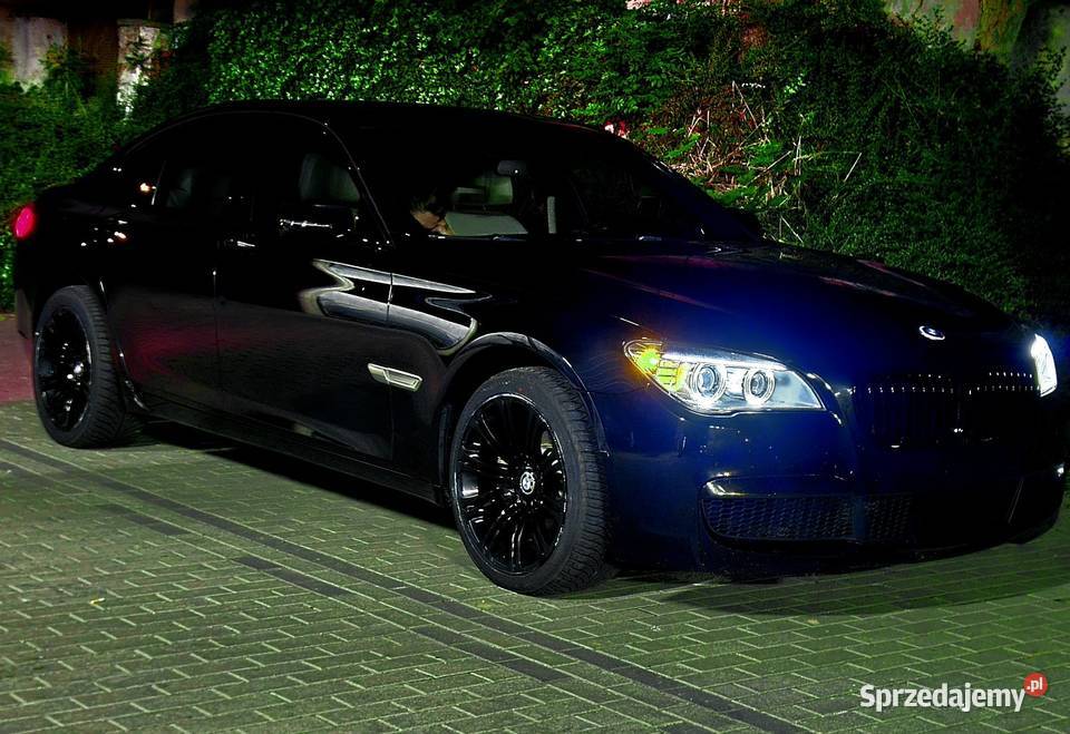 BMW M750i MSport 449LCIniski przebieg Świebodzice