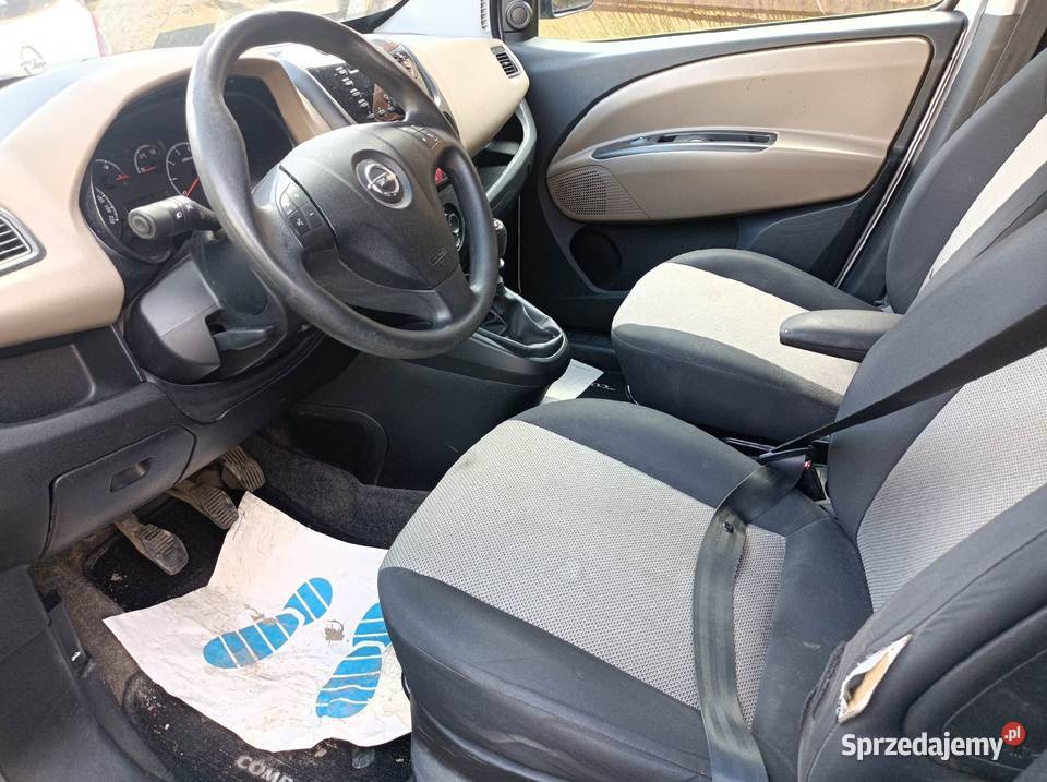 Opel Combo Konie