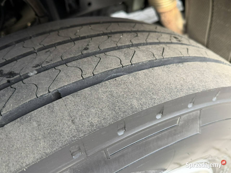 Iveco EUROCARGO 120E25 E6 Laweta Zagłebiana Samochody ciężarowe Widełki